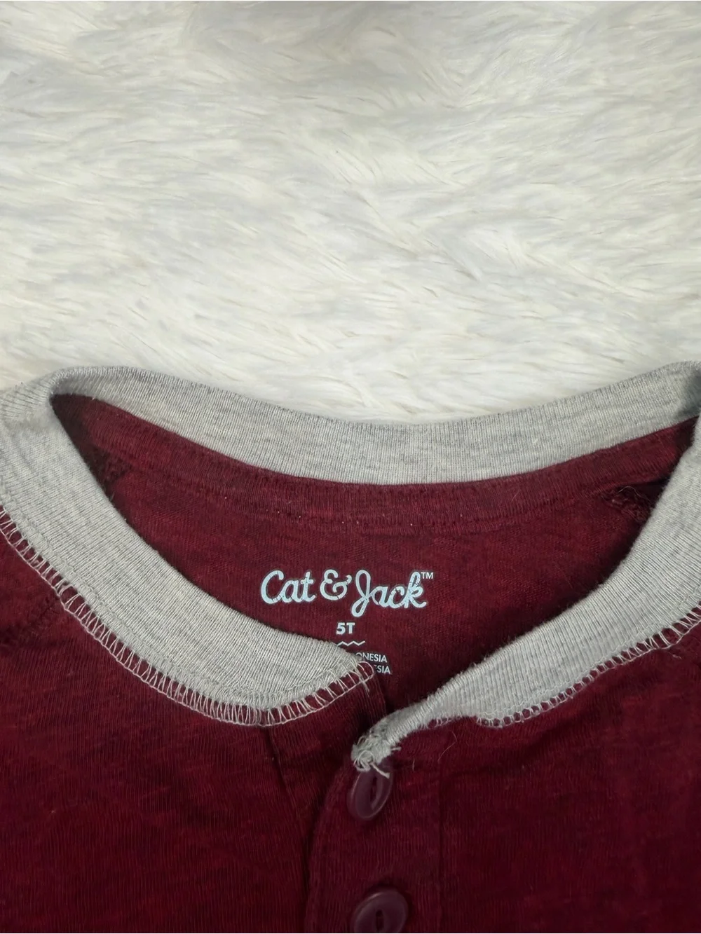 Cat & Jack Maroon Long-Sleeve boy shirt 5T